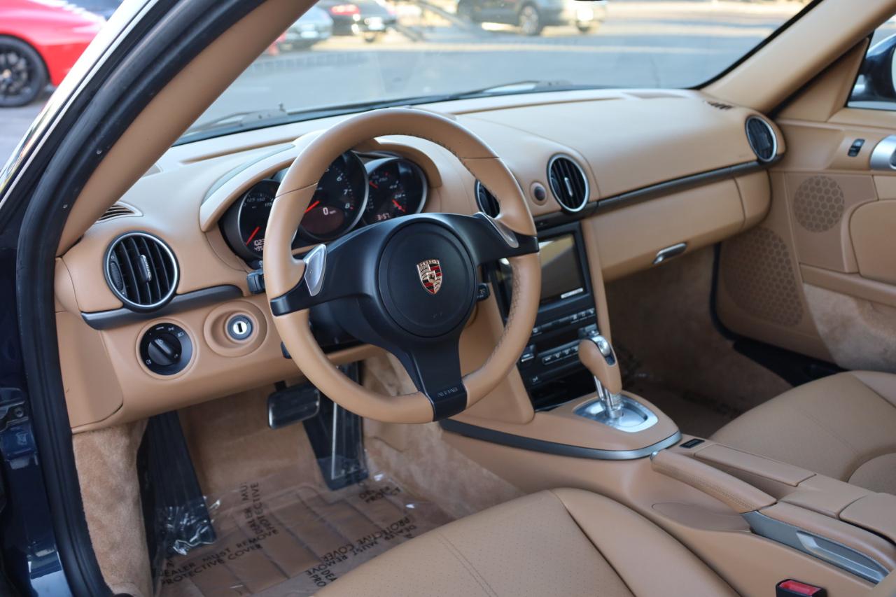 Porsche Cayman Base 2011