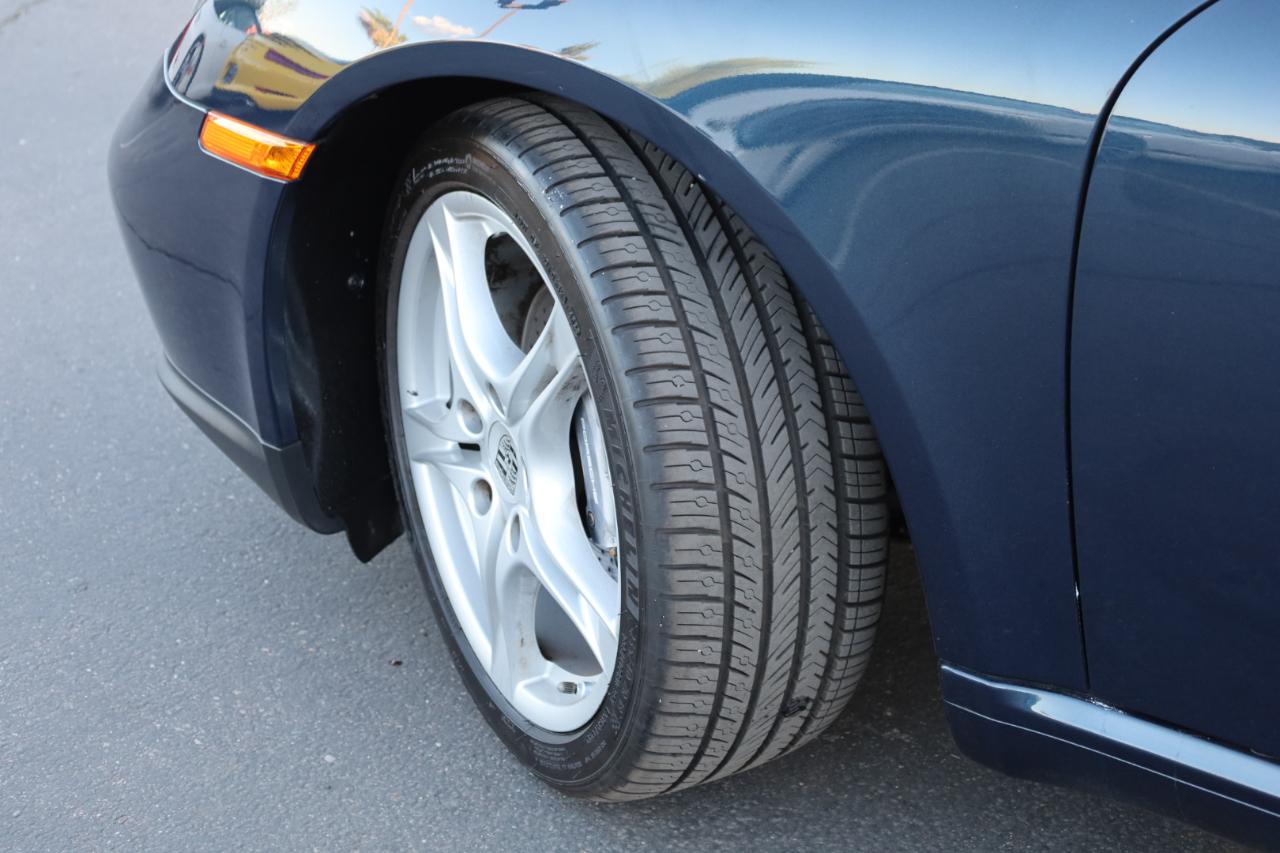 Porsche Cayman Base 2011