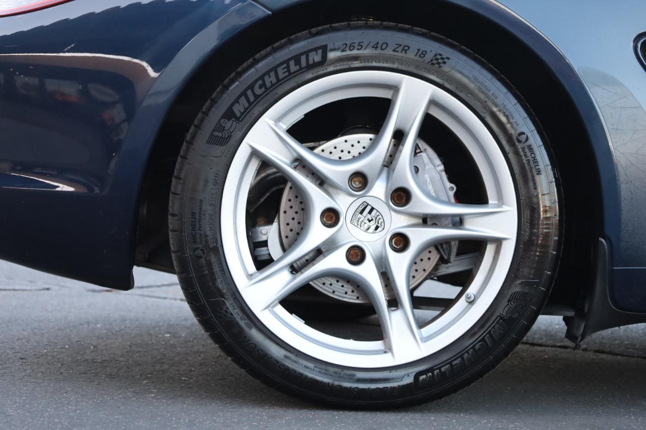 Porsche Cayman Base 2011