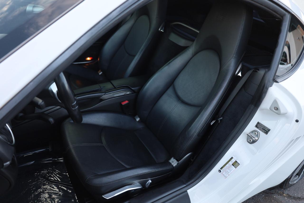 Porsche Cayman Base 2011
