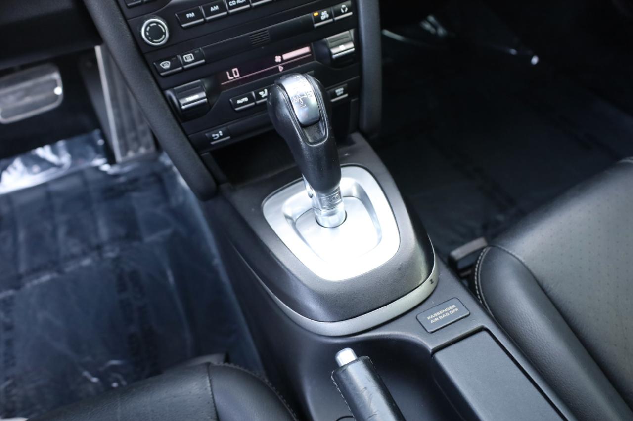 Porsche Cayman Base 2011