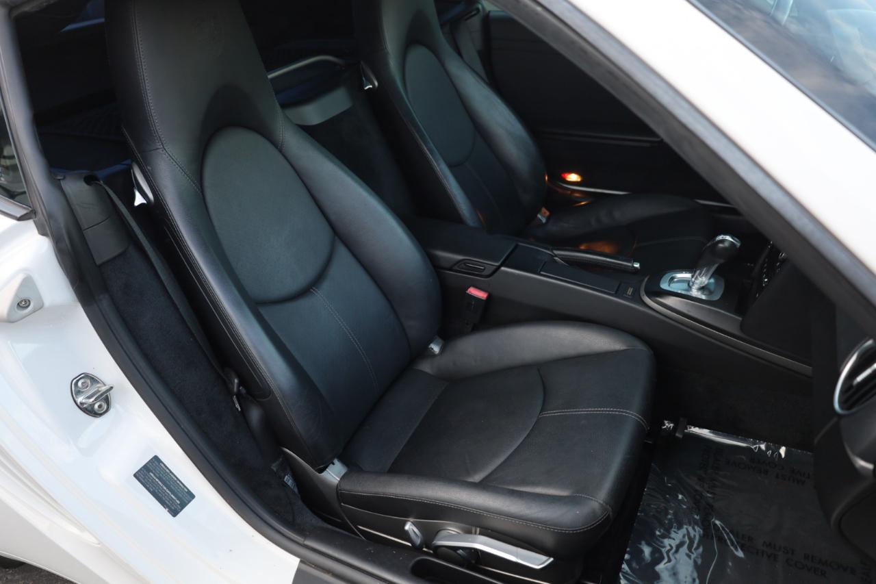 Porsche Cayman Base 2011