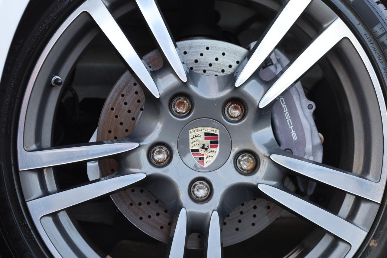 Porsche Cayman Base 2011
