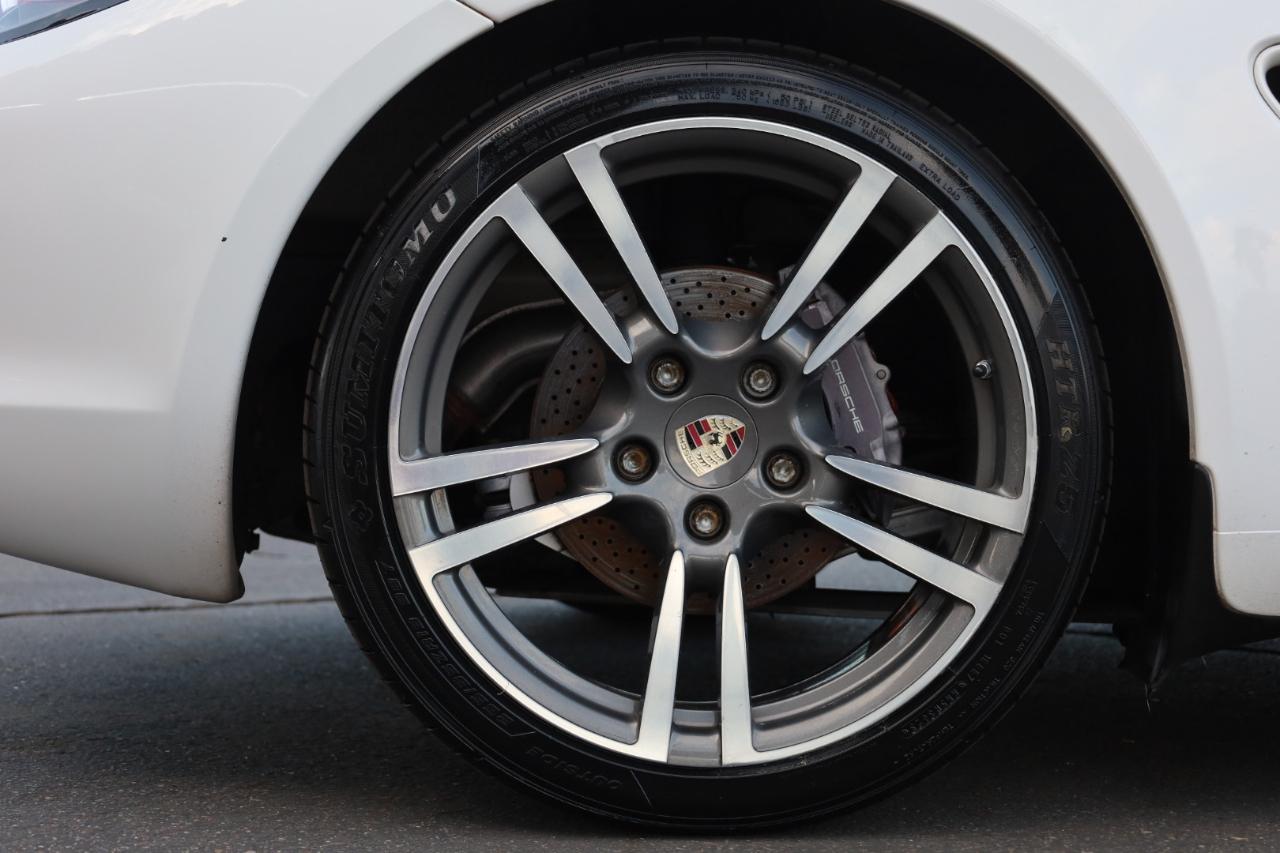 Porsche Cayman Base 2011