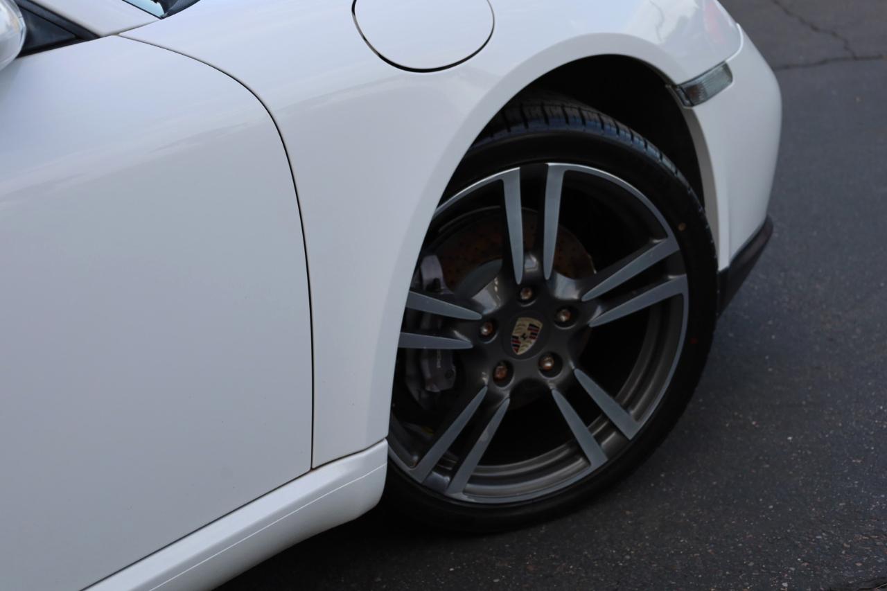 Porsche Cayman Base 2011