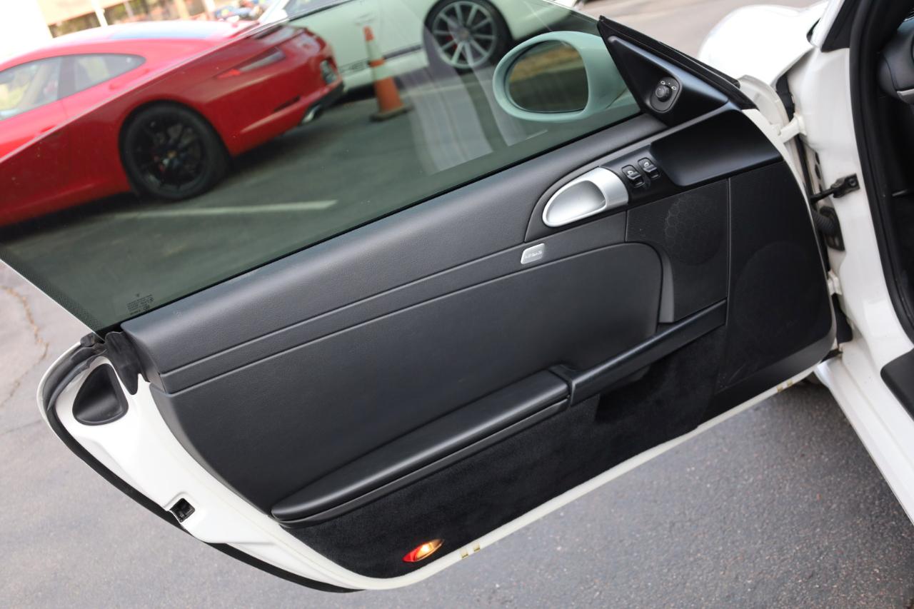 Porsche Cayman Base 2011