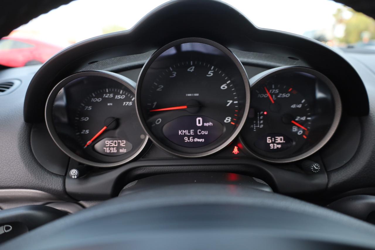 Porsche Cayman Base 2011