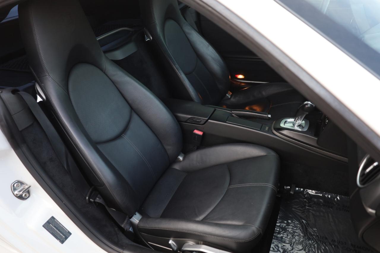 Porsche Cayman Base 2011