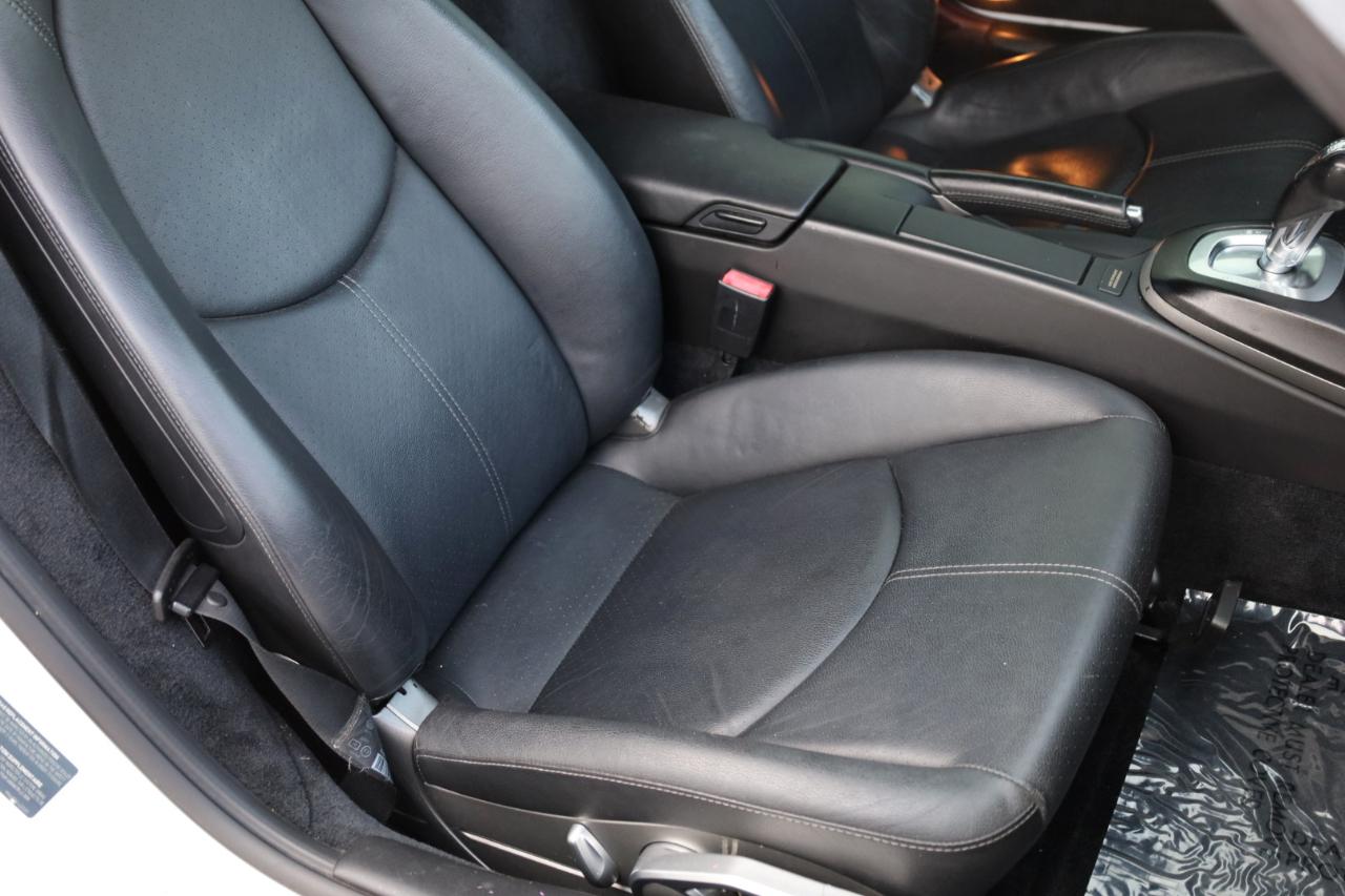 Porsche Cayman Base 2011