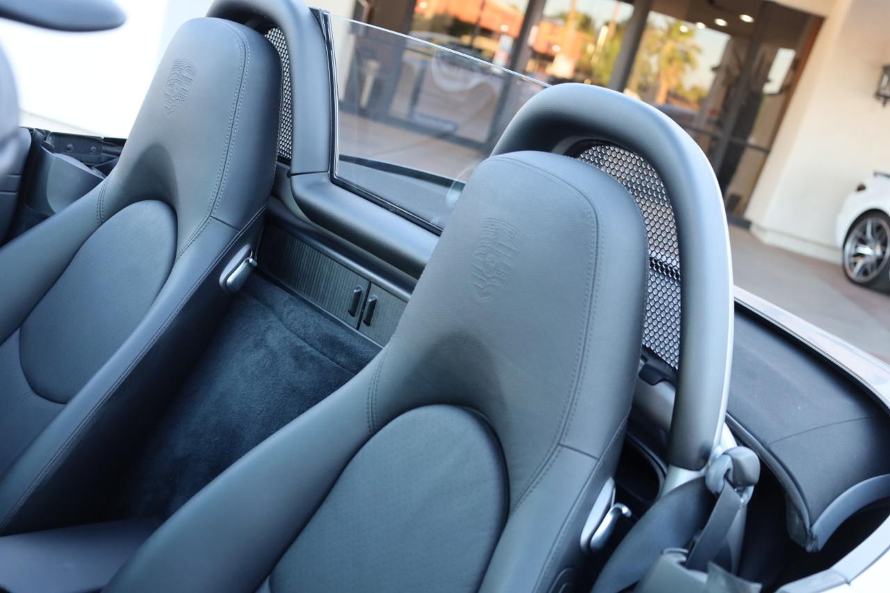 Porsche Boxster Base 2011