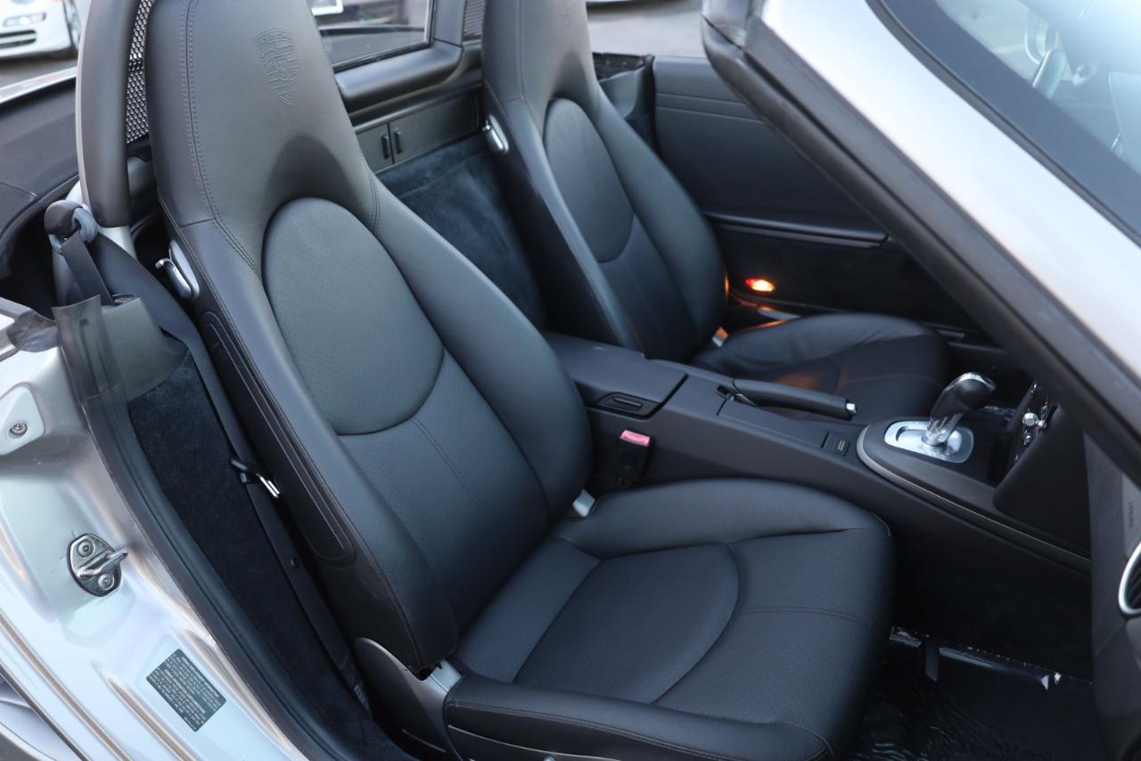 Porsche Boxster Base 2011