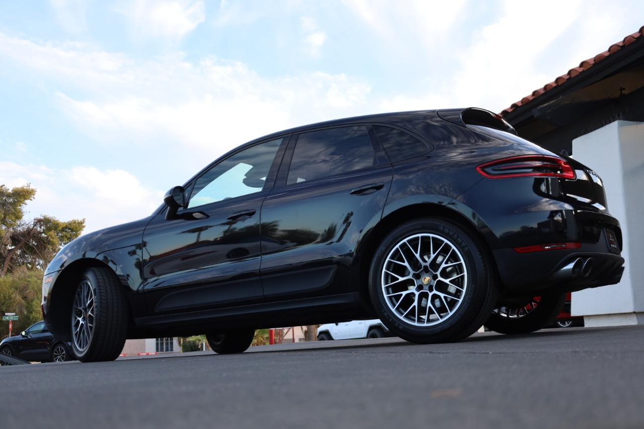 Porsche Macan Sport Edition AWD 2018