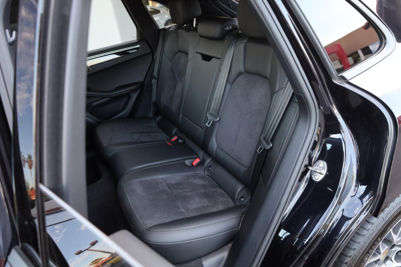 Porsche Macan Sport Edition AWD 2018
