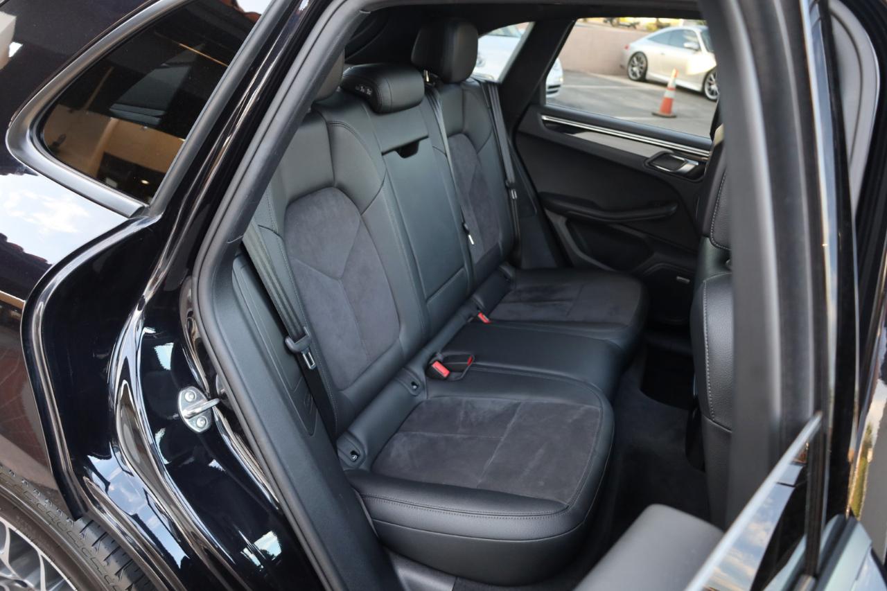 Porsche Macan Sport Edition AWD 2018