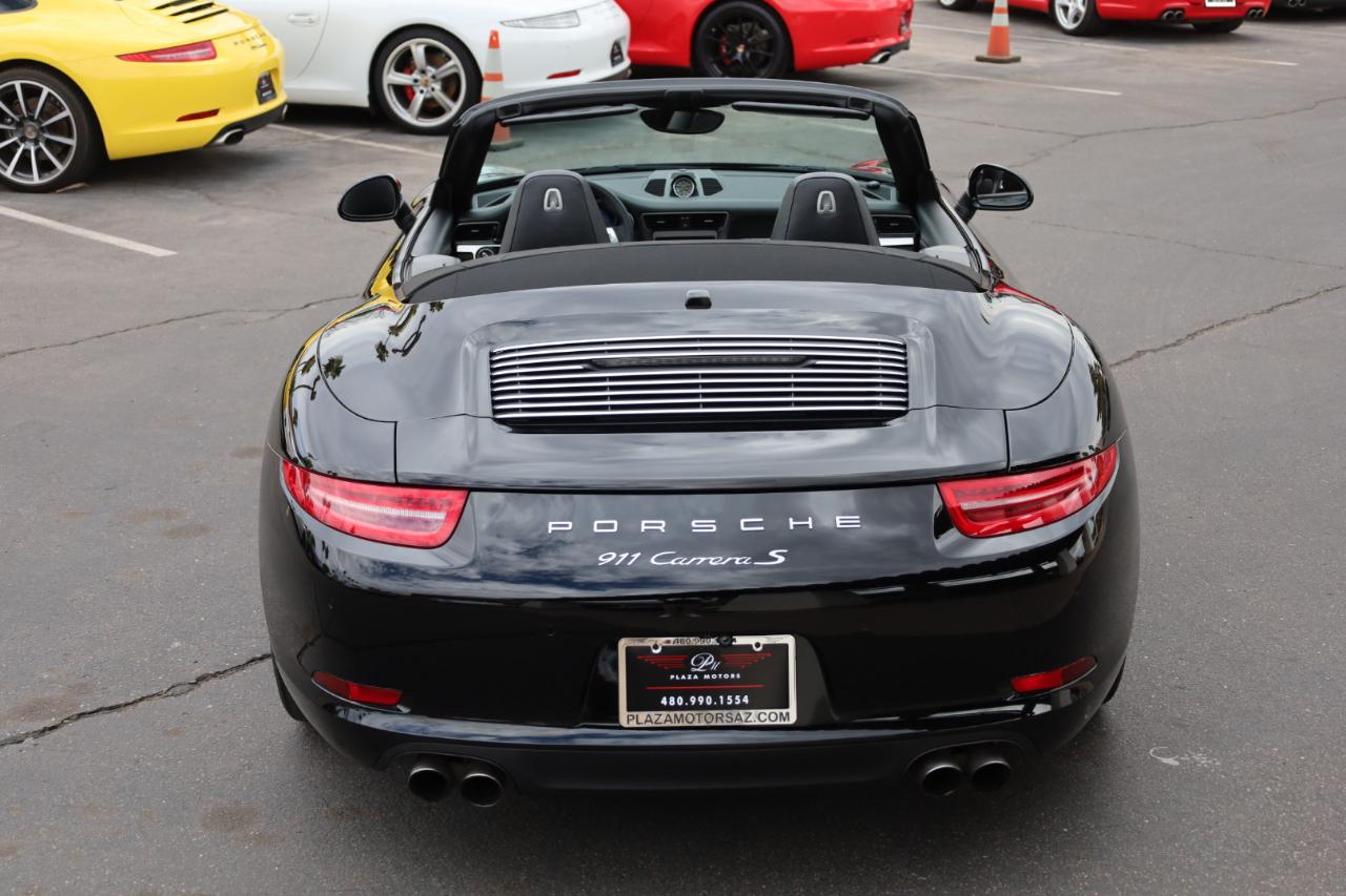 Porsche 911 Carrera S Cabriolet 2015