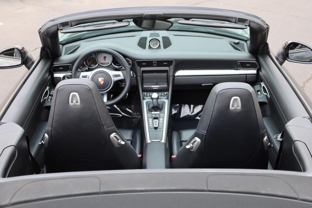 Porsche 911 Carrera S Cabriolet 2015