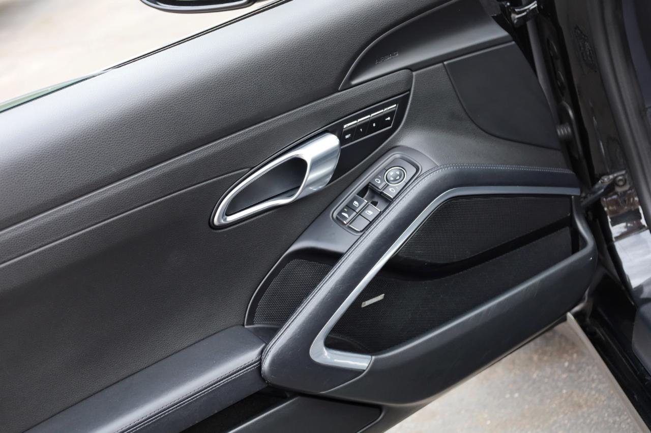 Porsche 911 Carrera S Cabriolet 2015