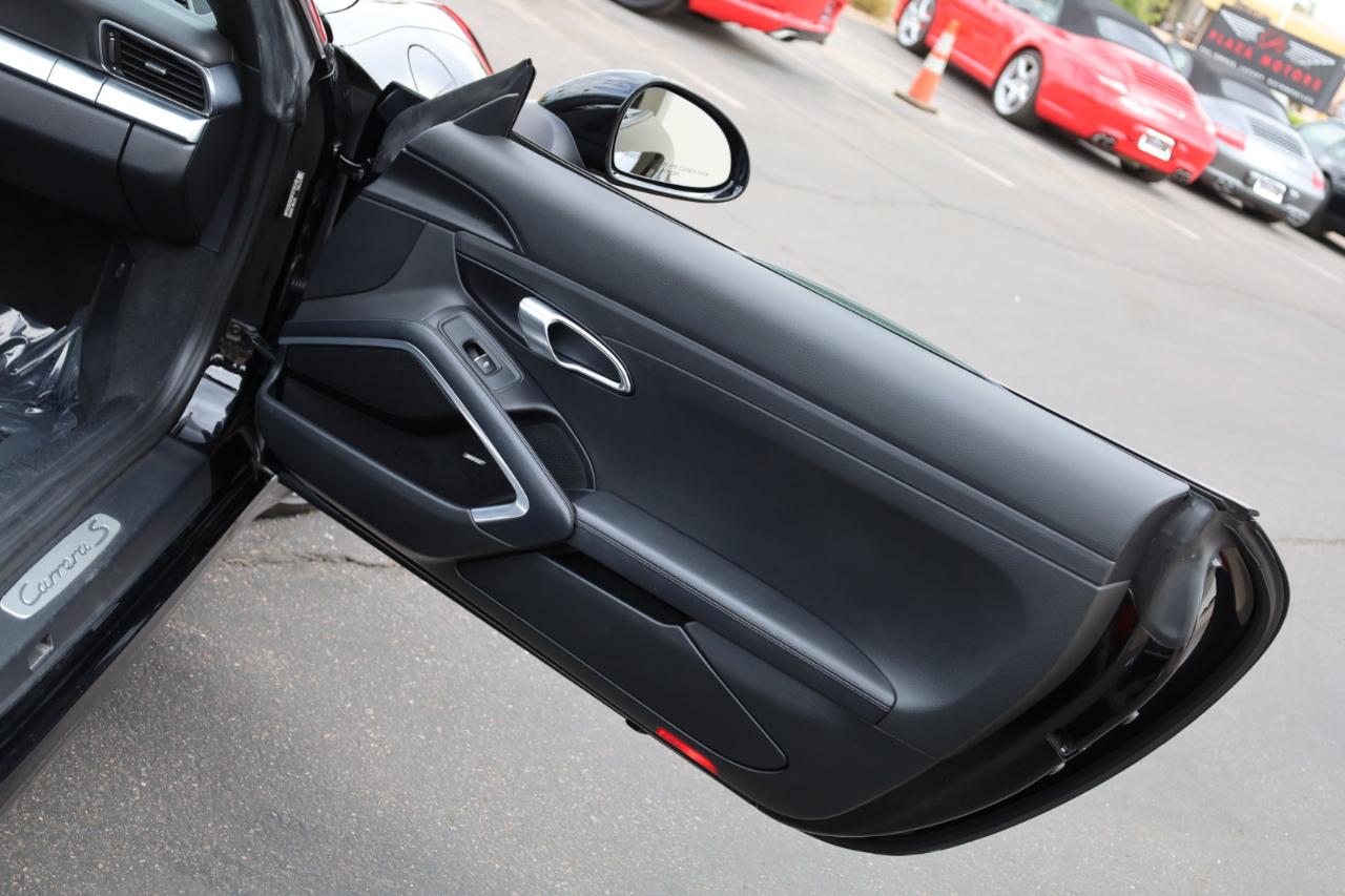 Porsche 911 Carrera S Cabriolet 2015