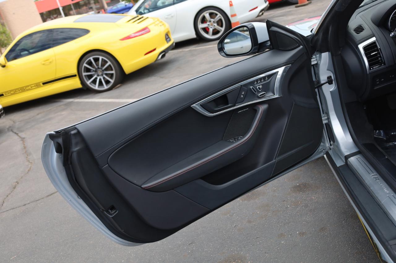 Jaguar F-Type R-Dynamic Convertible 8A 2019