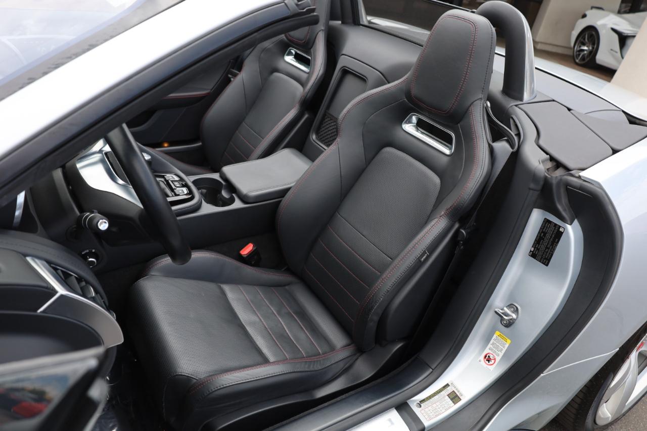 Jaguar F-Type R-Dynamic Convertible 8A 2019