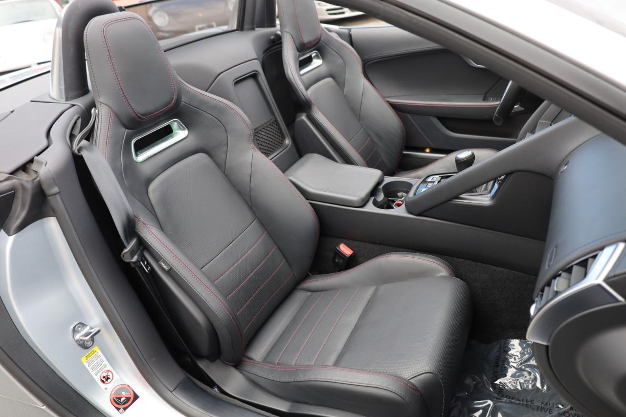 Jaguar F-Type R-Dynamic Convertible 8A 2019