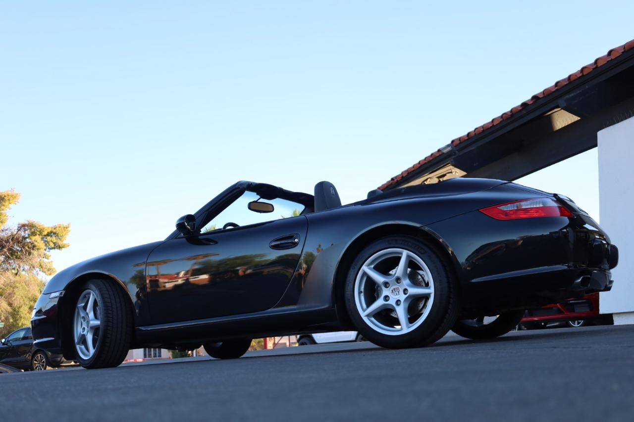 Porsche 911 Carrera Cabriolet 2006