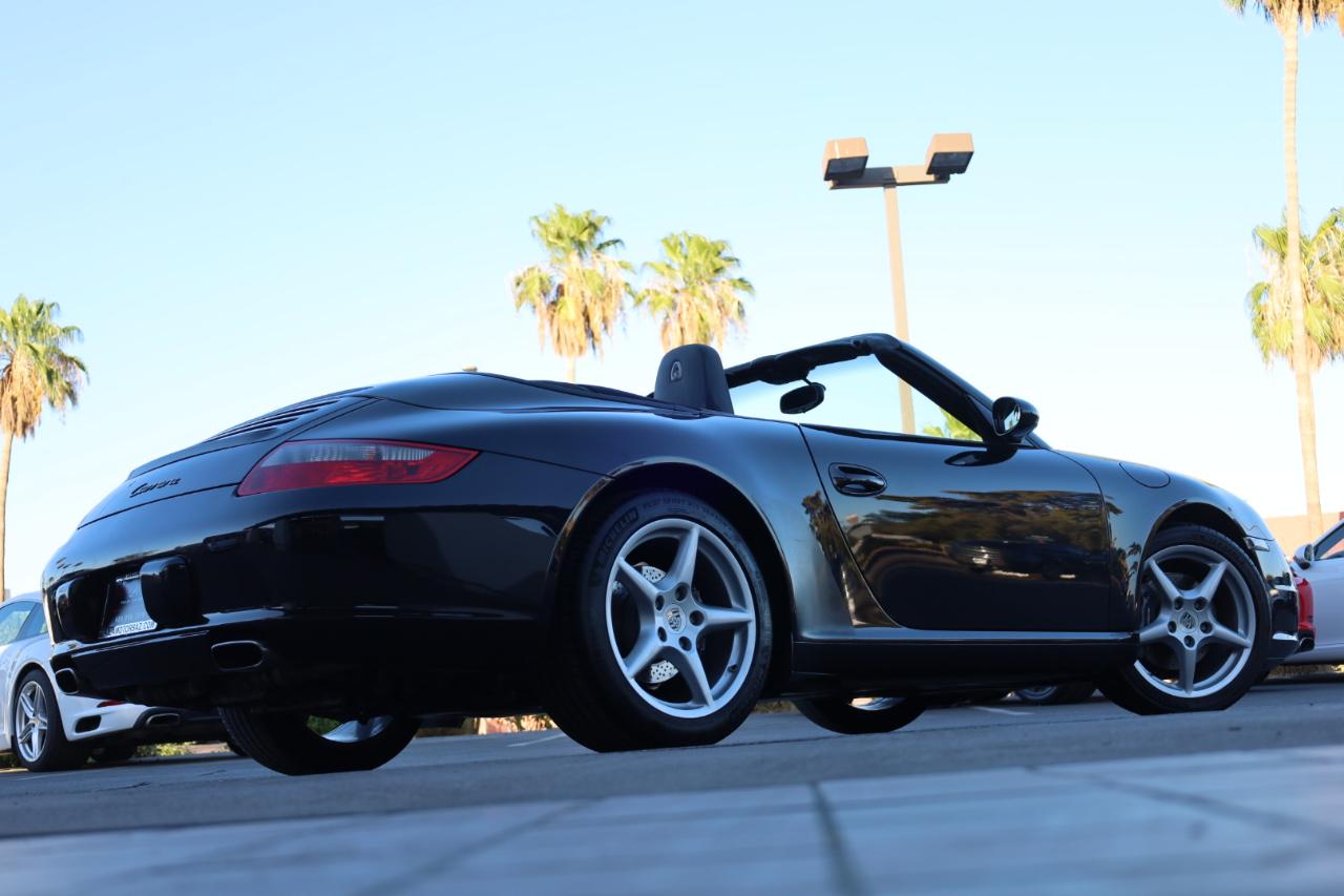 Porsche 911 Carrera Cabriolet 2006