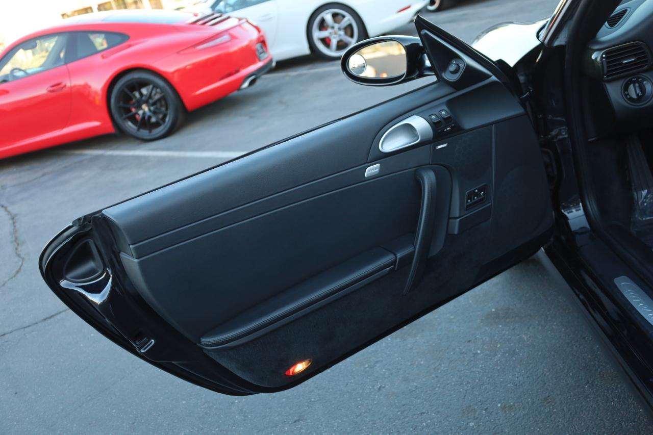 Porsche 911 Carrera Cabriolet 2006