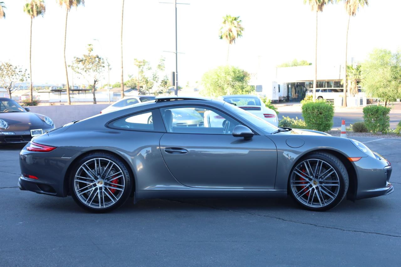 Porsche 911 Carrera S Coupe 2017