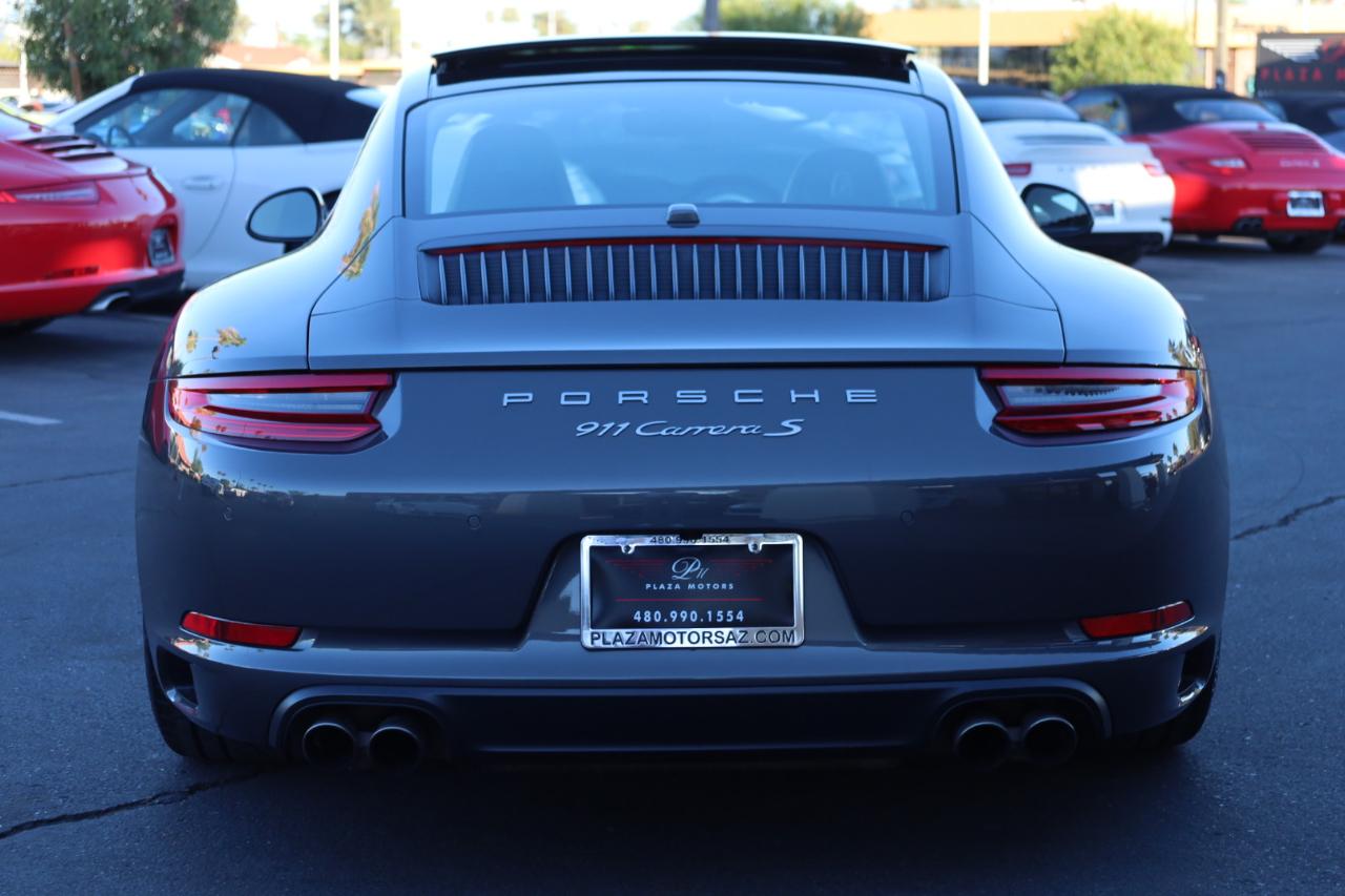 Porsche 911 Carrera S Coupe 2017