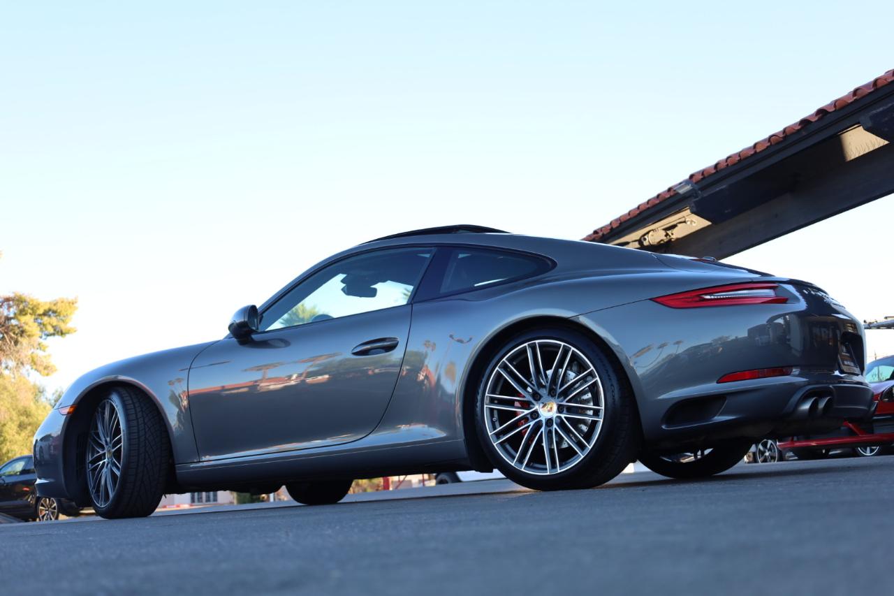 Porsche 911 Carrera S Coupe 2017