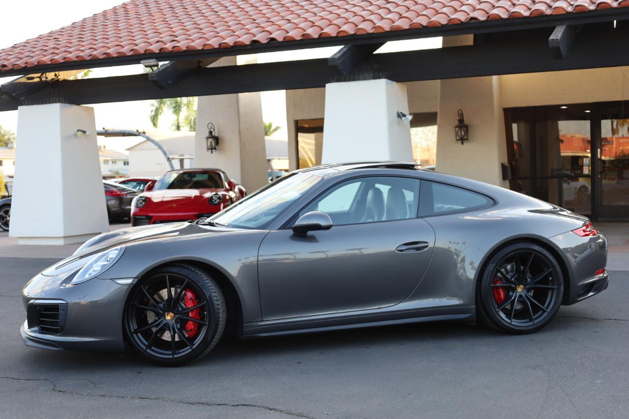 Porsche 911 Carrera 4S Coupe 2017