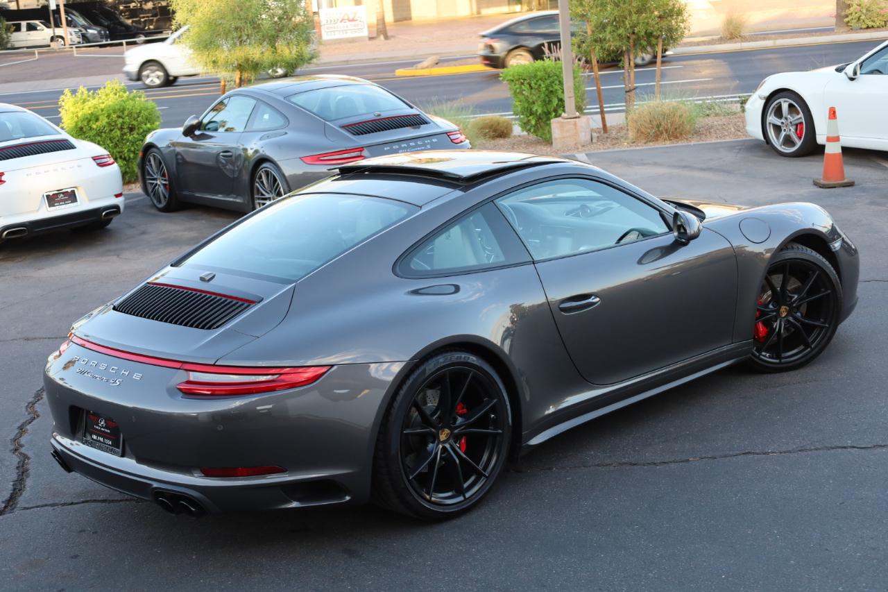 Porsche 911 Carrera 4S Coupe 2017