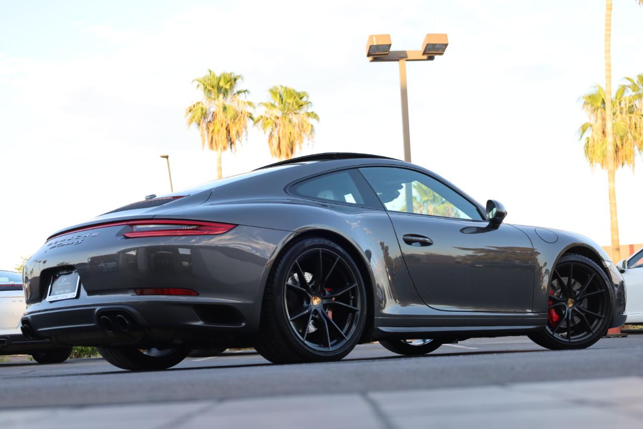 Porsche 911 Carrera 4S Coupe 2017