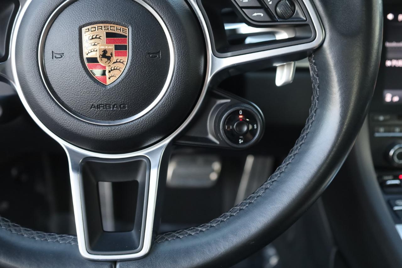 Porsche 911 Carrera 4S Coupe 2017