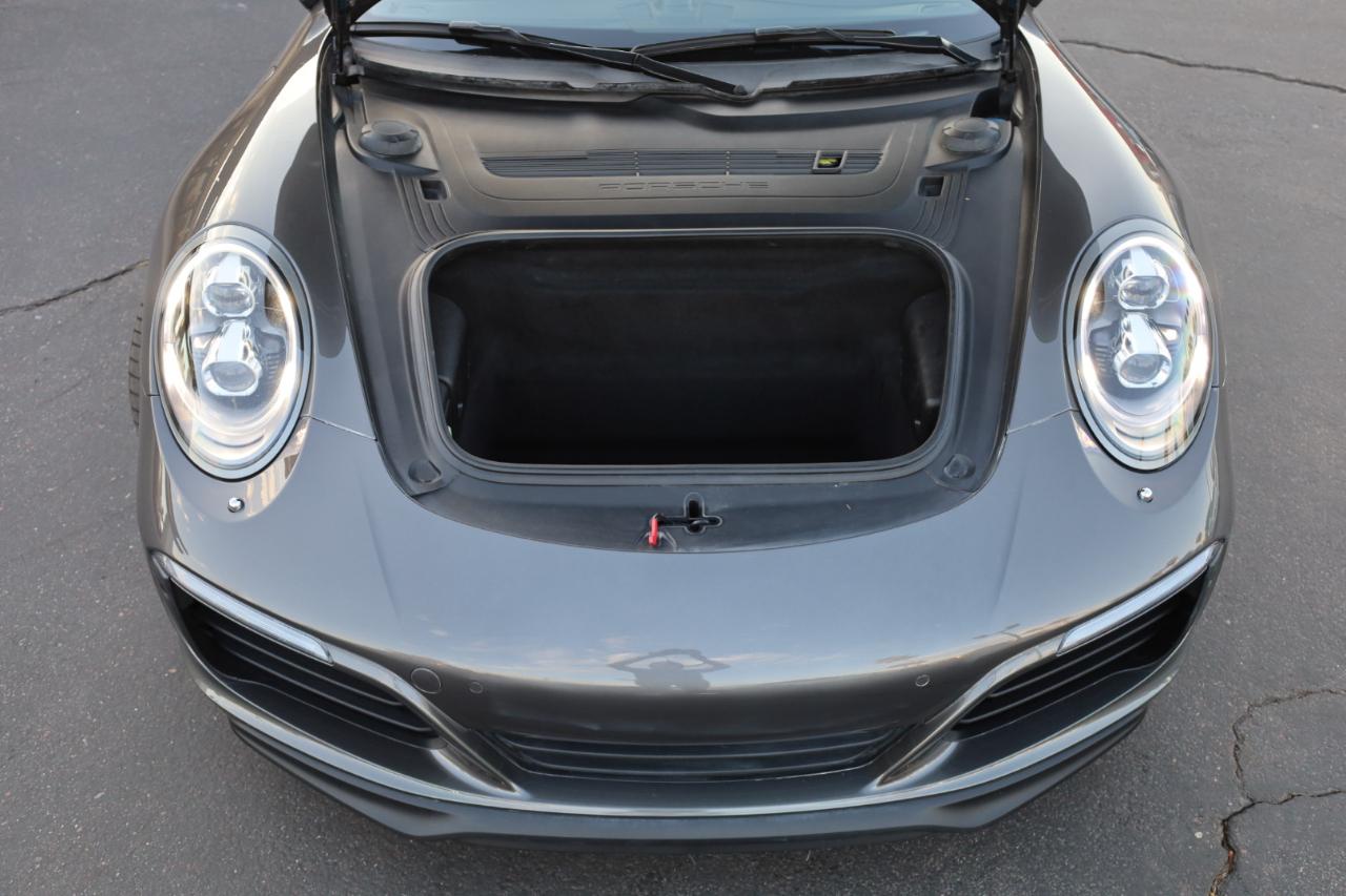 Porsche 911 Carrera 4S Coupe 2017