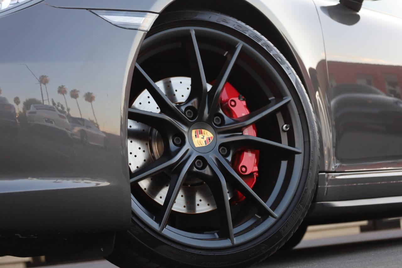 Porsche 911 Carrera 4S Coupe 2017