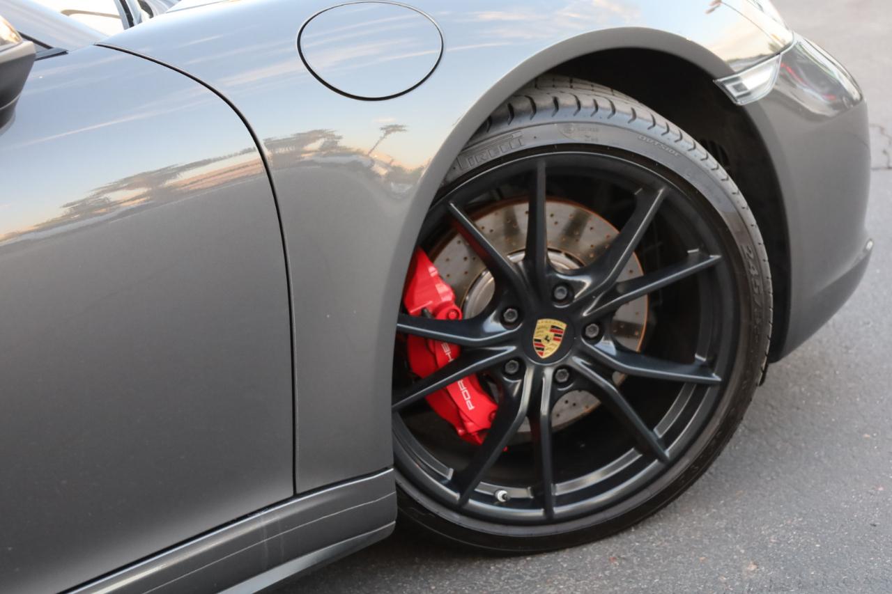 Porsche 911 Carrera 4S Coupe 2017