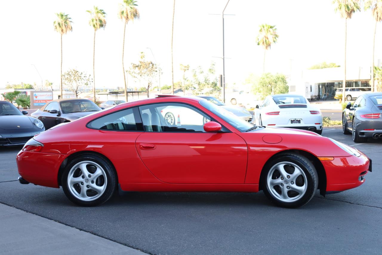 Porsche 911 Carrera Coupe 2000