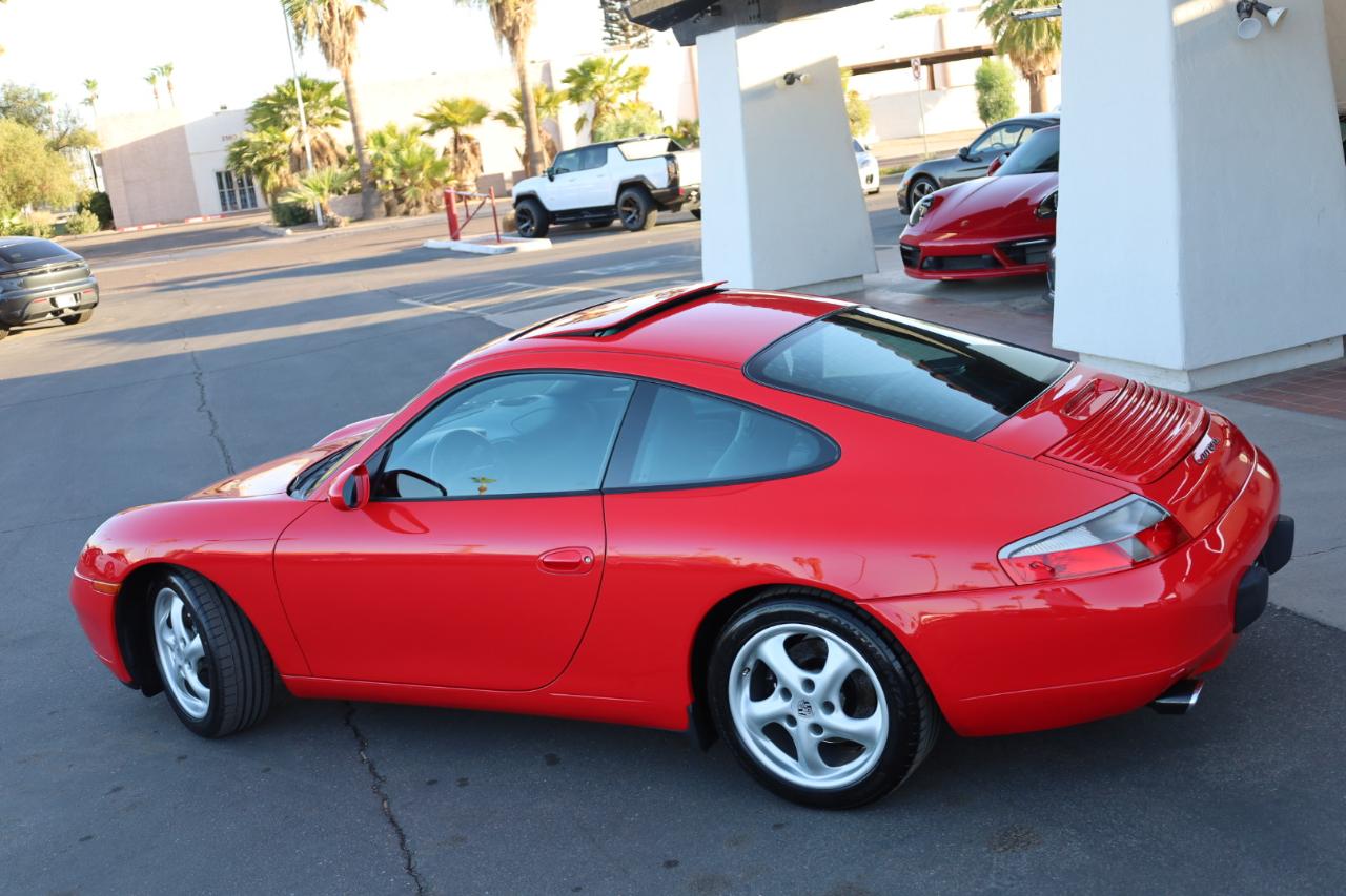 Porsche 911 Carrera Coupe 2000