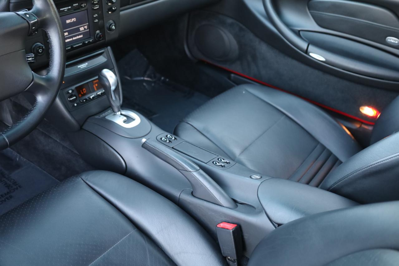 Porsche 911 Carrera Coupe 2000