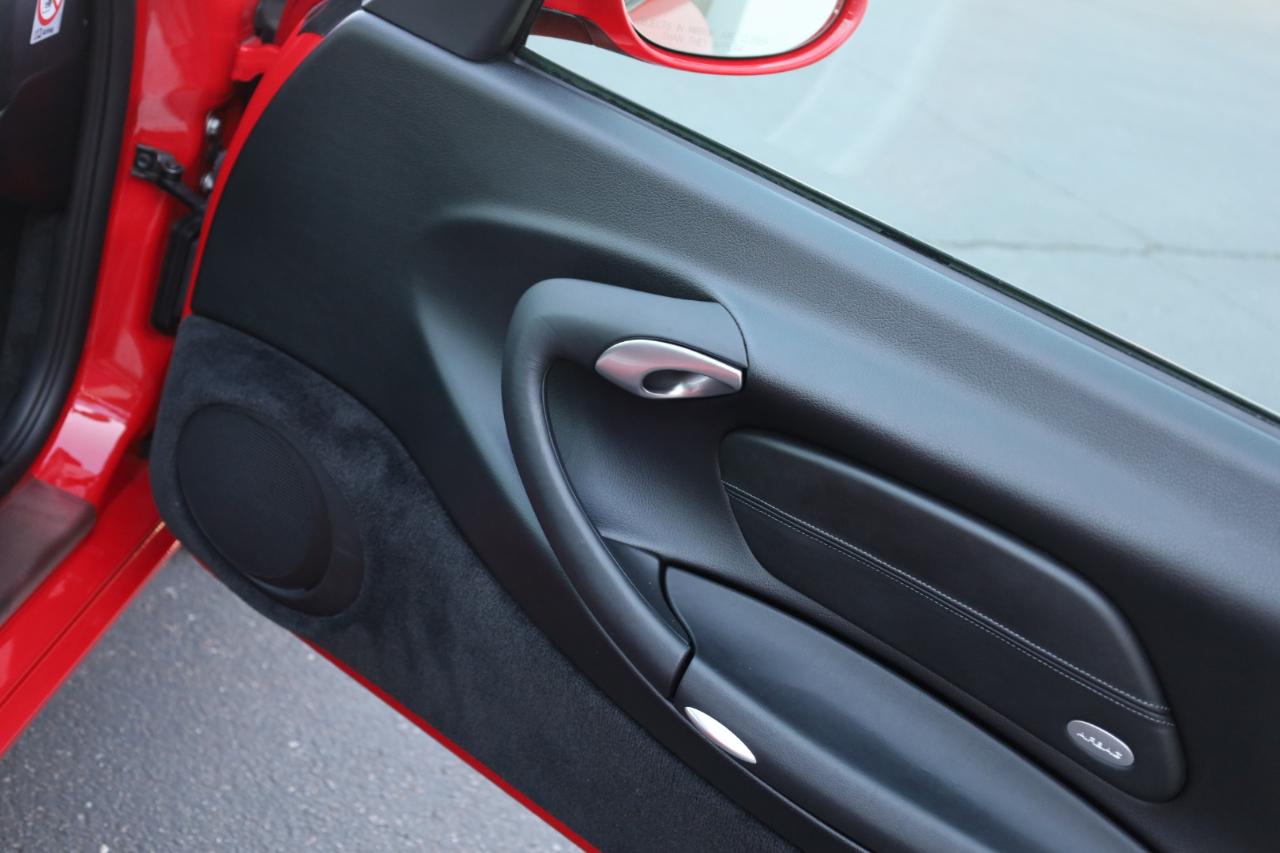 Porsche 911 Carrera Coupe 2000