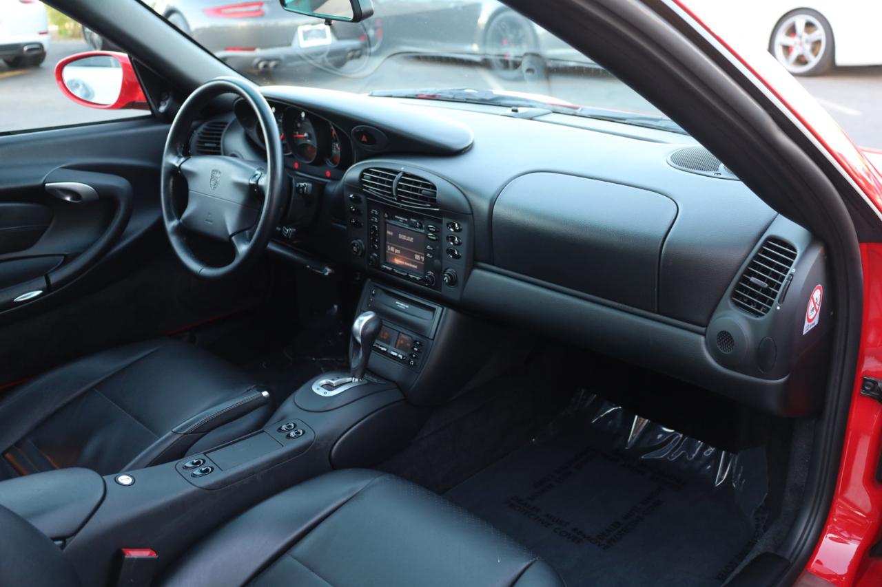 Porsche 911 Carrera Coupe 2000