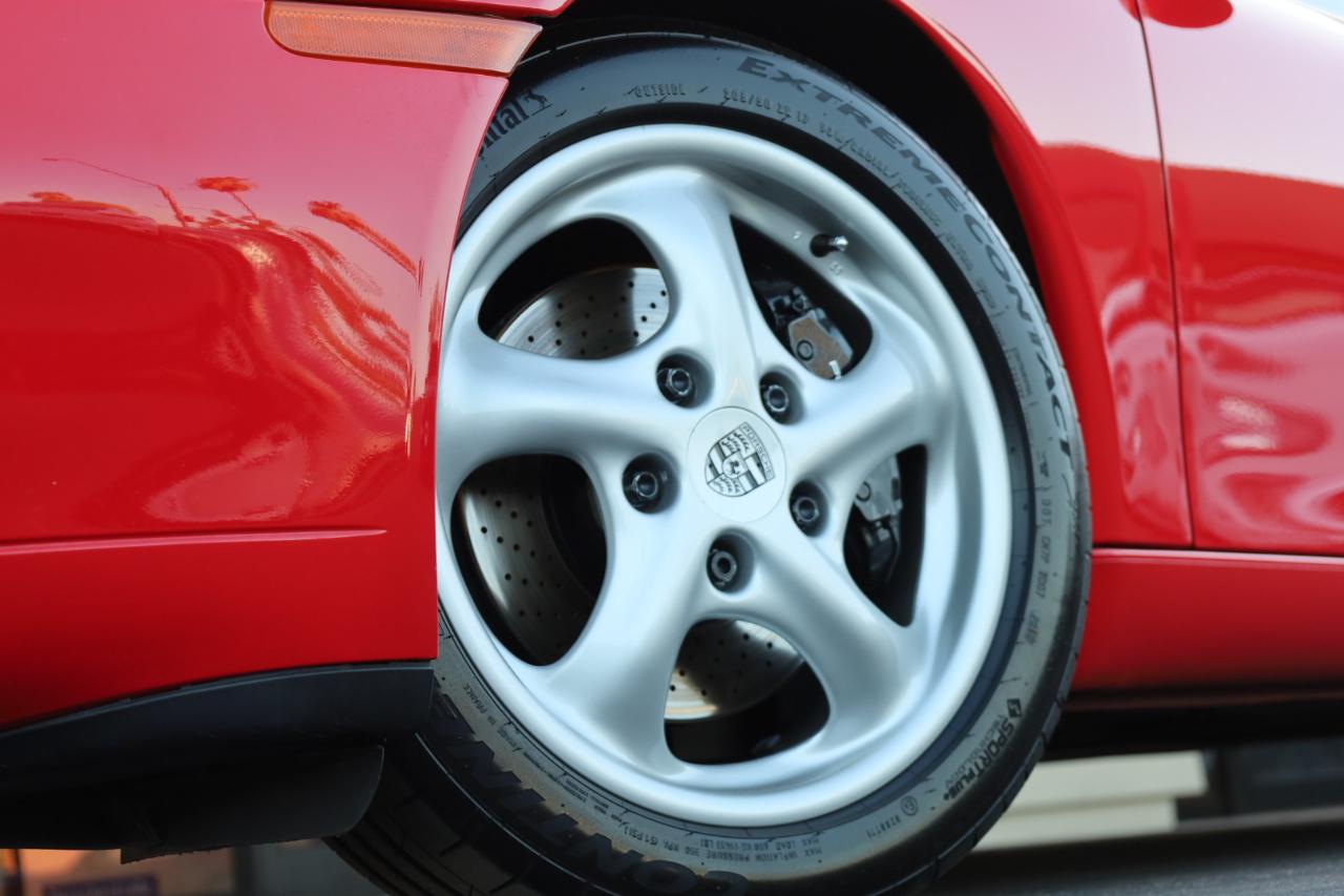 Porsche 911 Carrera Coupe 2000