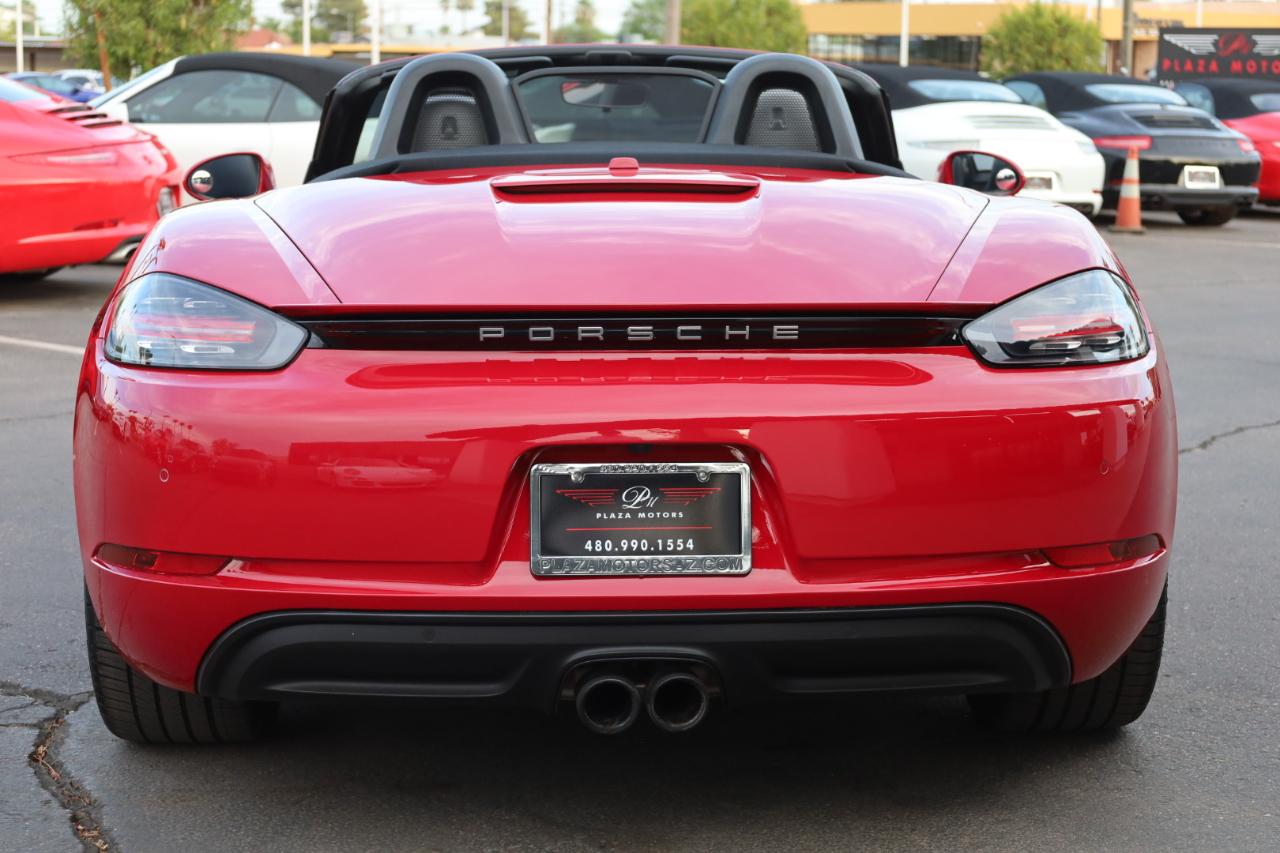 Porsche 718 Boxster S 2017