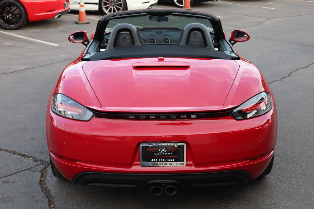 Porsche 718 Boxster S 2017