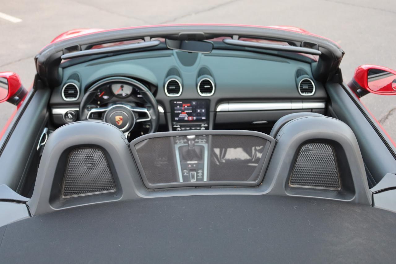 Porsche 718 Boxster S 2017