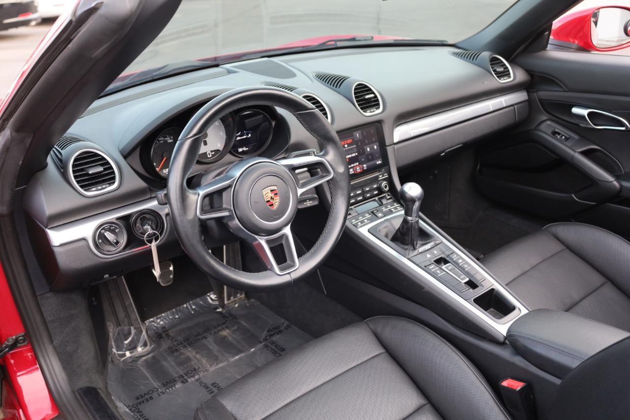 Porsche 718 Boxster S 2017