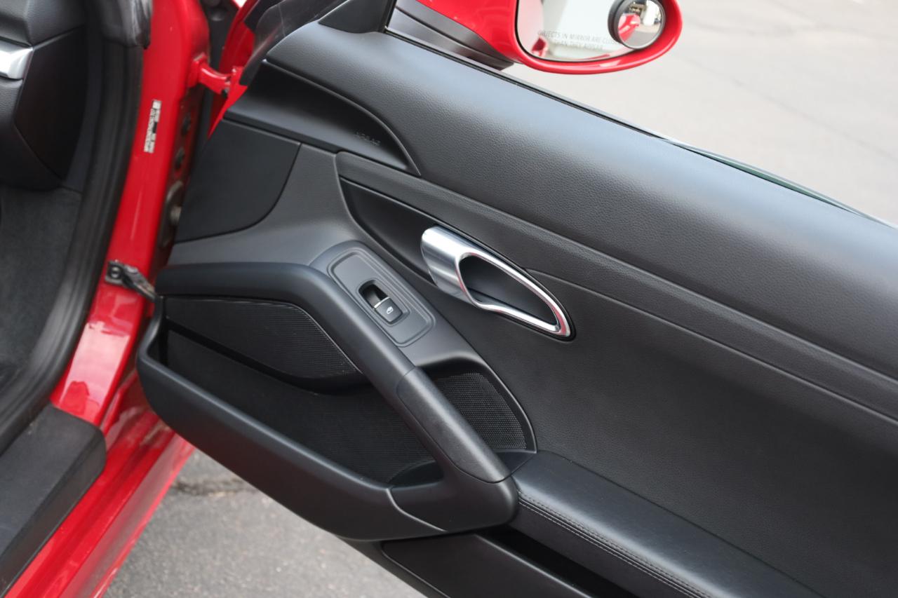 Porsche 718 Boxster S 2017
