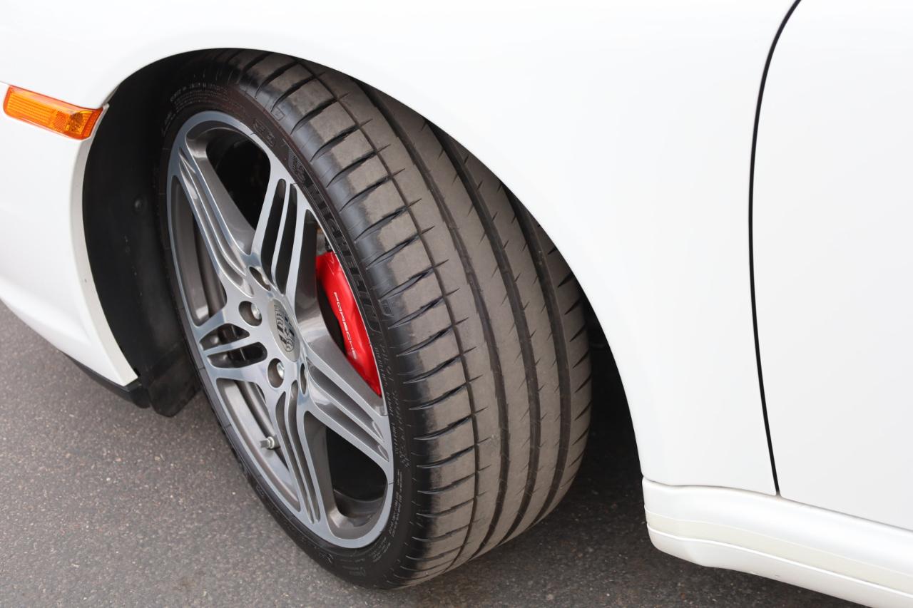 Porsche 911 Carrera 4S Cabriolet 2007